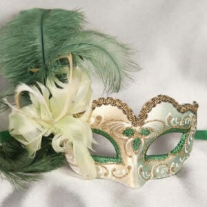 Green baby piuma small masquerade mask with feathers