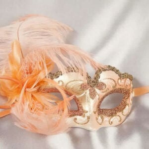 Peach baby piuma small masquerade mask with feathers