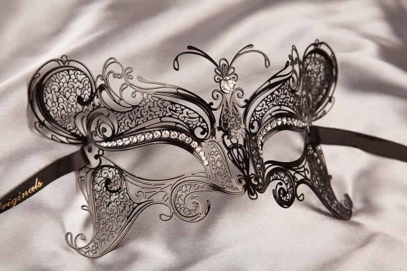 Luxury black metal lace mask