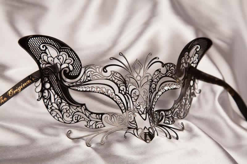 lace metal cat mask in black