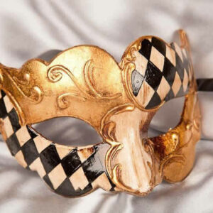 Sweetheart square check masquerade mask in black