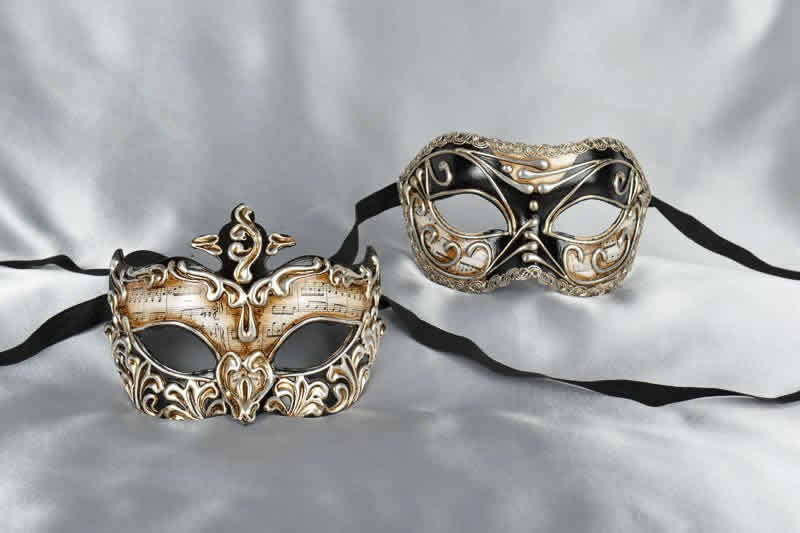 black masks for a couple