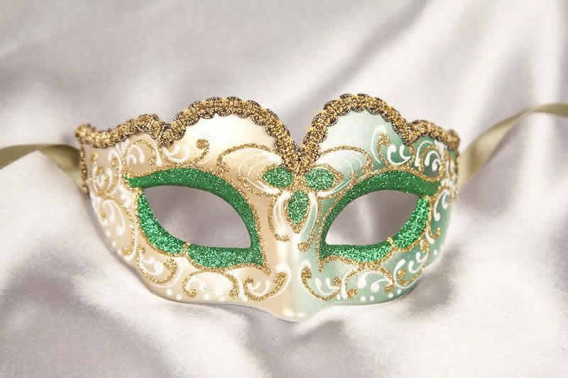 Small masquerade mask Baby Gold in Green