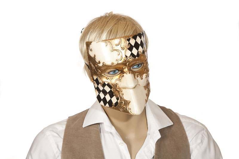 masquerade ball mask Bauta Scacchi on male model face