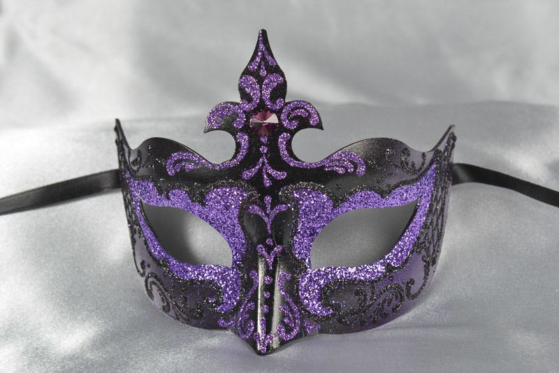 purple and black Venetian mask for women - Farfallina