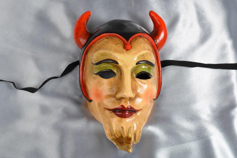 Devil mask with beard and horns