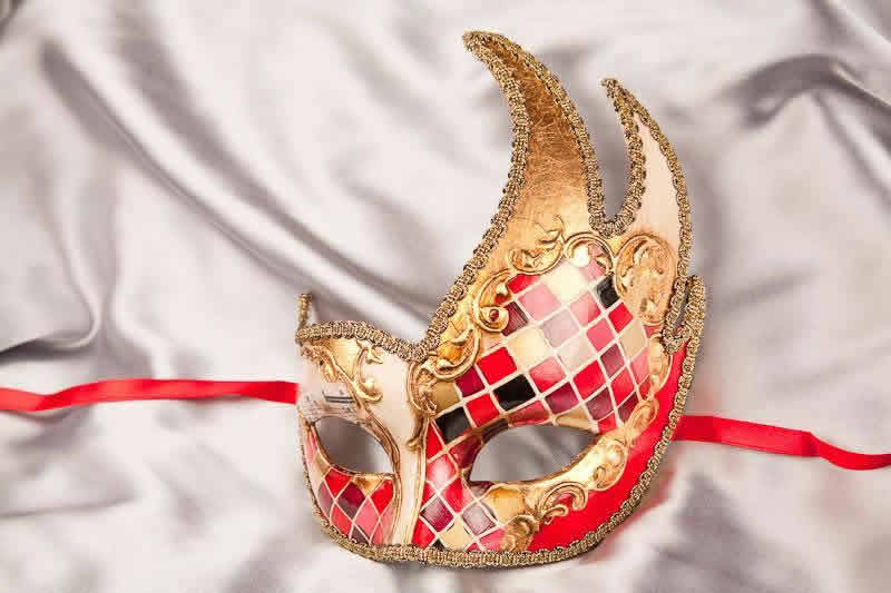 Venetian Swan mask - Cigno Mosaic red