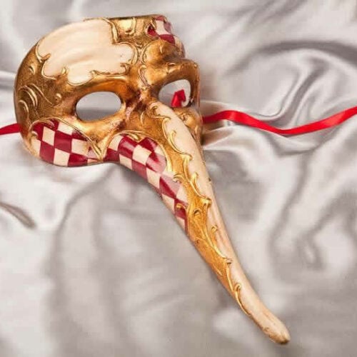 long nose mask with red diamond decor