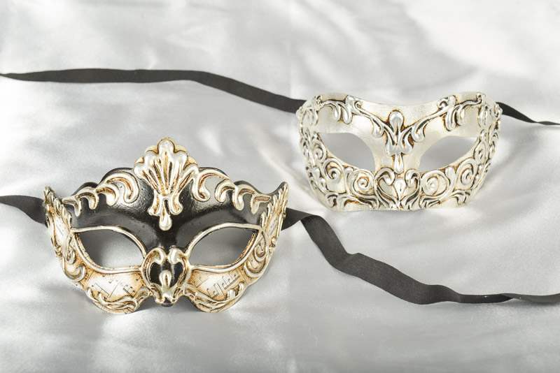 black and silver couples masks with stucchi detail