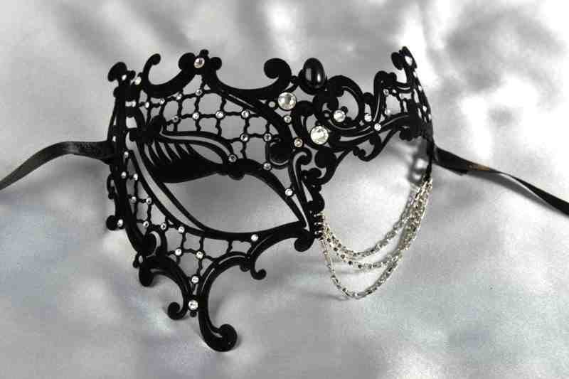 black velvet phantom mask