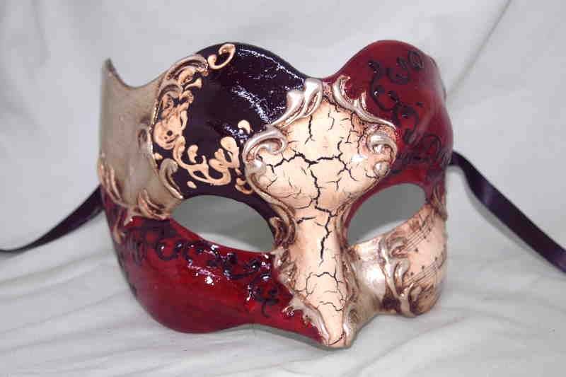 Joker Vivaldi masquerade beak mask in red