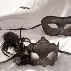 Daniela Fiore Plain - Stunning Pair of Couples Masks - Image 2