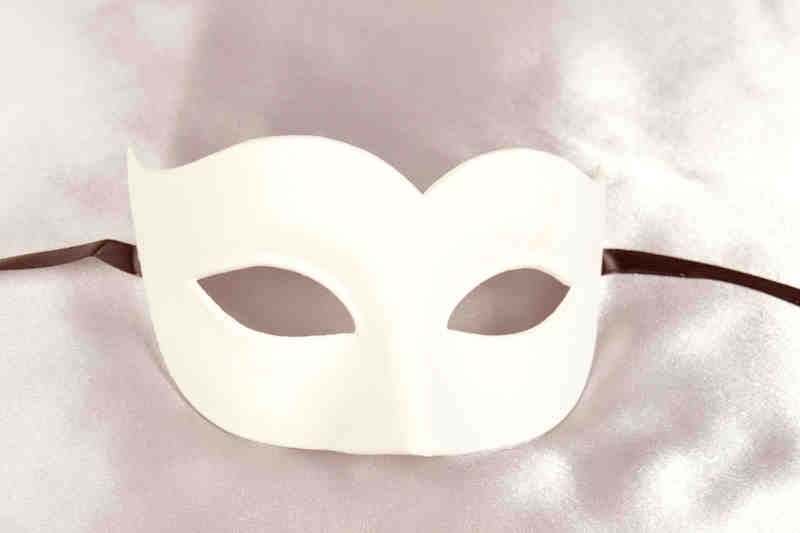 Semplice Grezzo - Blank White Sweetheart Masks to Decorate