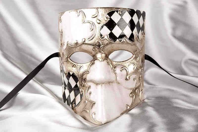 Mans Masquerade Mask - Bauta in black and silver diamond pattern