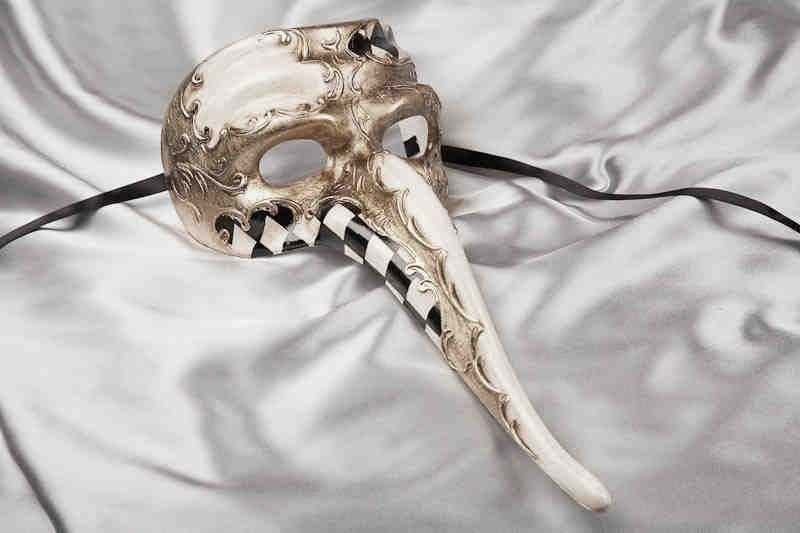 Long nose mask for men Scaramouche Scacchi Silver