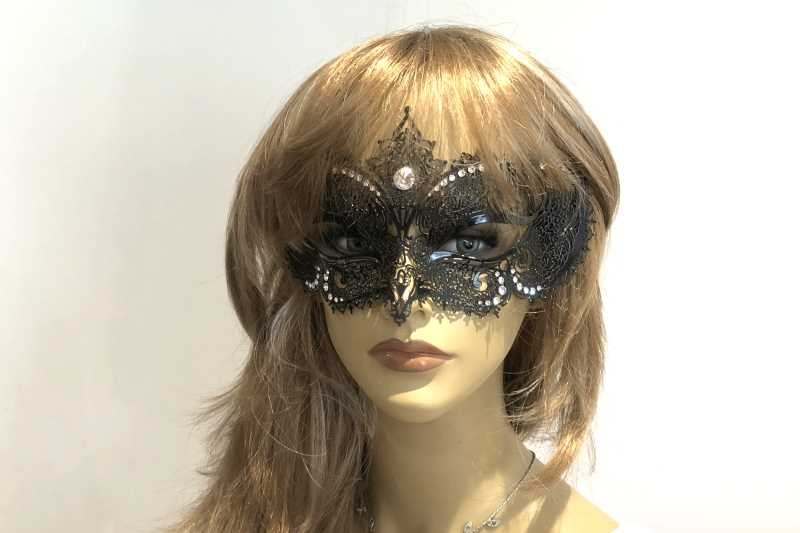 Laser cut lace metal masquerade mask - Elisabetta on Female face