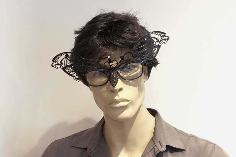Masquerade mask for glasses Ninfa on male model