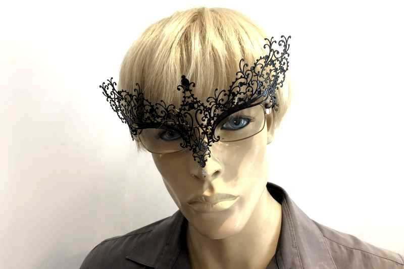 Masquerade mask for glasses Ricciolina shown on mans spectacles