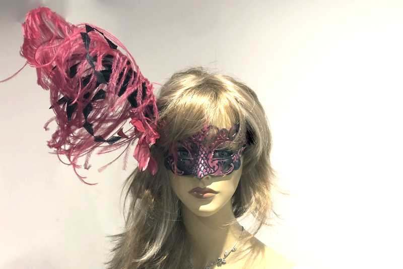 Luxury feather Venetian masquerade mask Vanity on female face