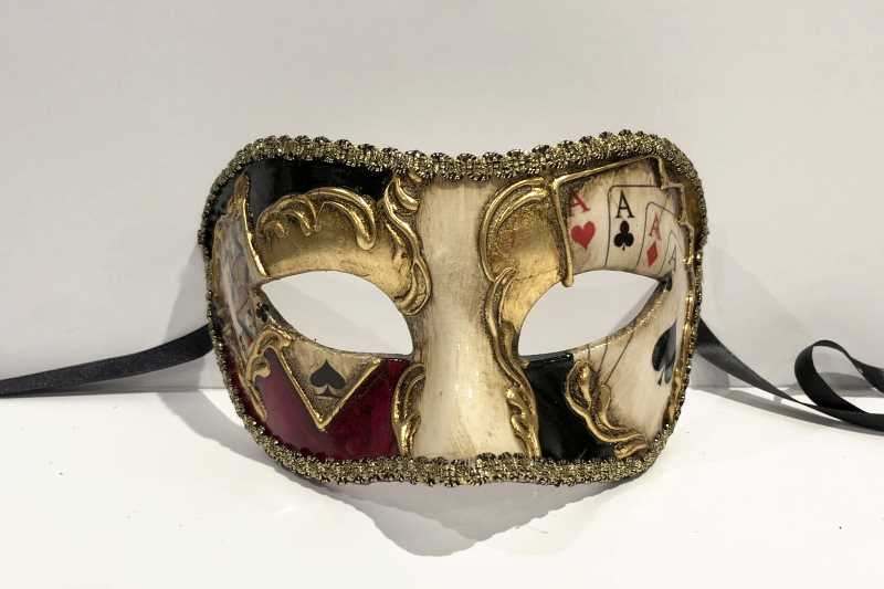 Poker decorated colombina larga masquerade mask