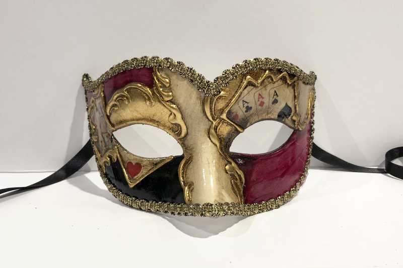 Poker decorated Semplice sweetheart masquerade mask