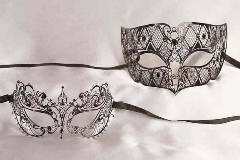 Pair of black filigree metal masks - Tomboy Bernice