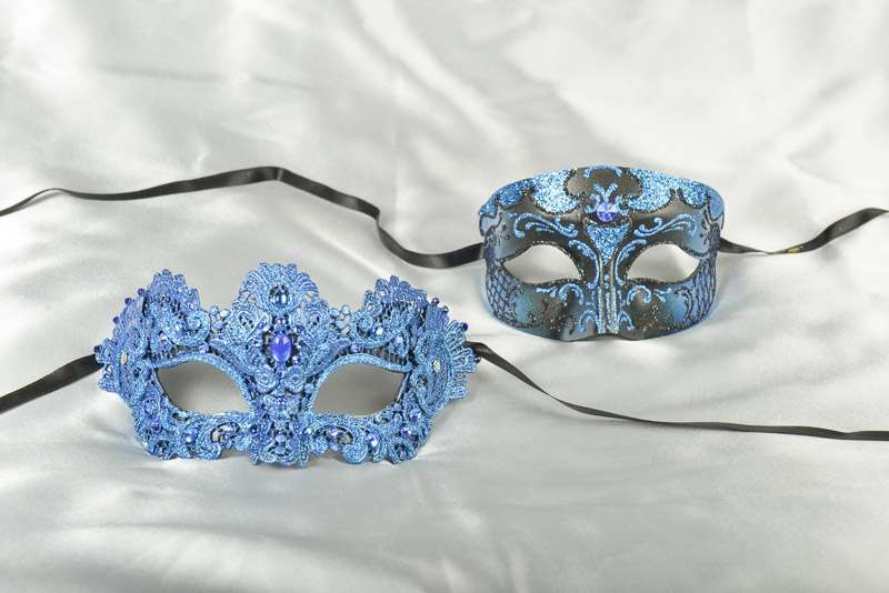 Couples Venetian masks Tomboy Macrame in Blue and black