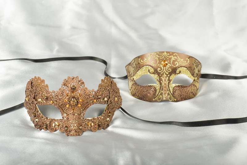 His and Hers Brown and Gold Venetian masks - Tomboy Macrame