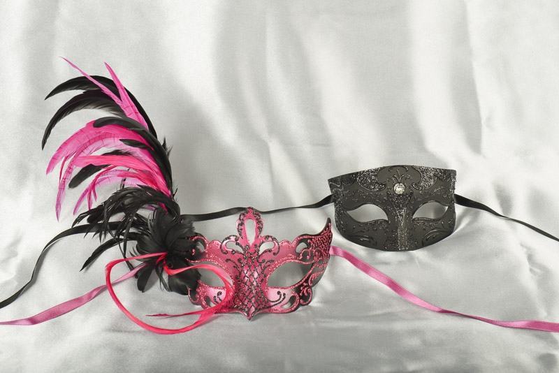 Cerise pink Venetian masks for couples - Tomboy Vanity Black