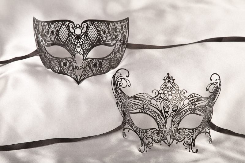 Black filigree metal Venetian masks - Tomboy Principessa