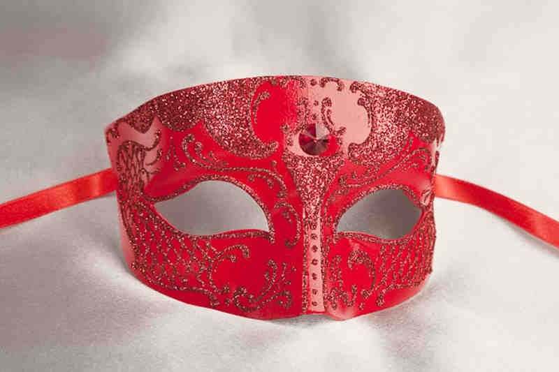 Red Venetian mask for a man - Tomboy Plain