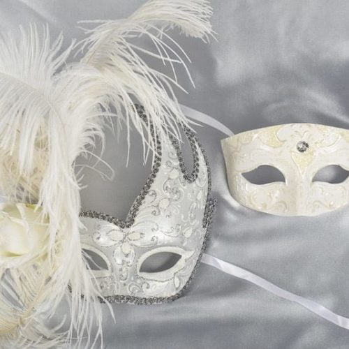 White complimenting masquerade masks - Cigno Tomboy Silver