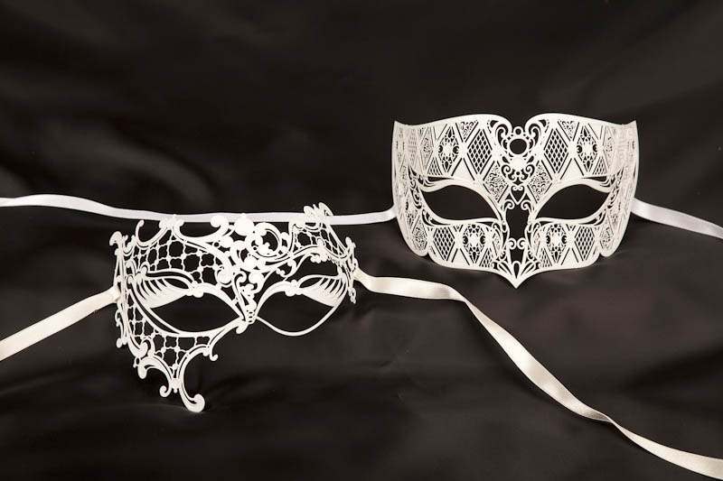 His and hers white filigree Venetian masks for a couple - Tomboy Phantom