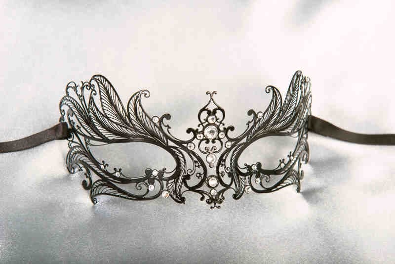 Filigree metal masquerade mask - Mughetto Luxury