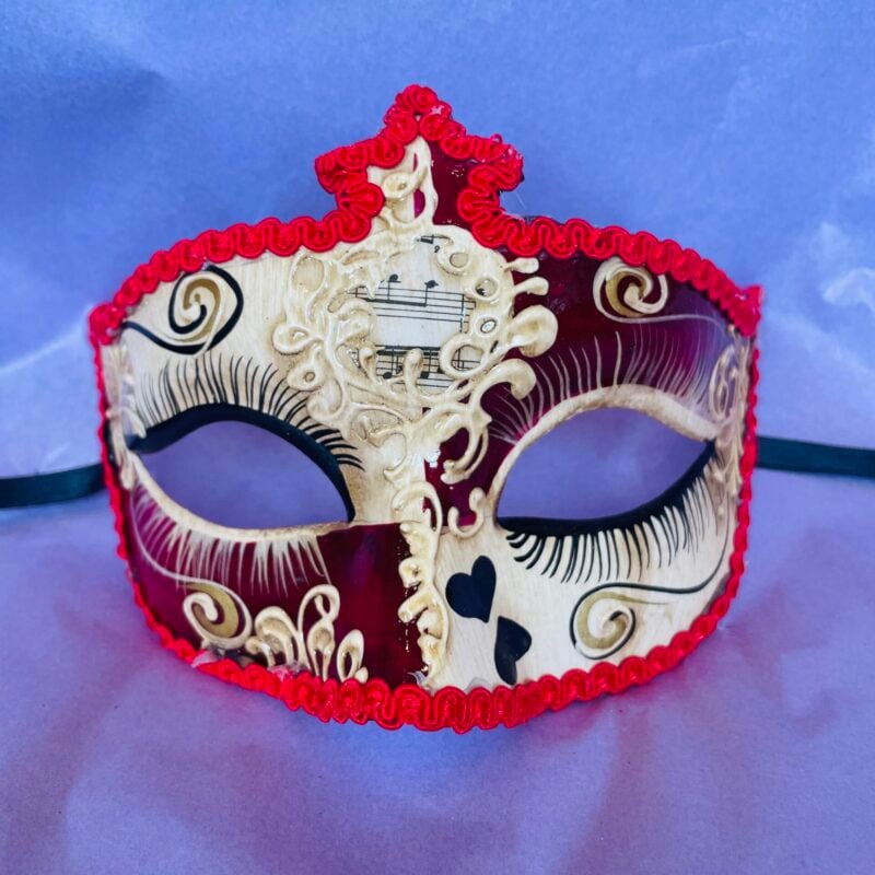 Corone Love Me - Crown Mask with Heart Decoration