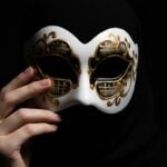 The Connoisseur’s Guide to Authentic Venetian Masks from Venice